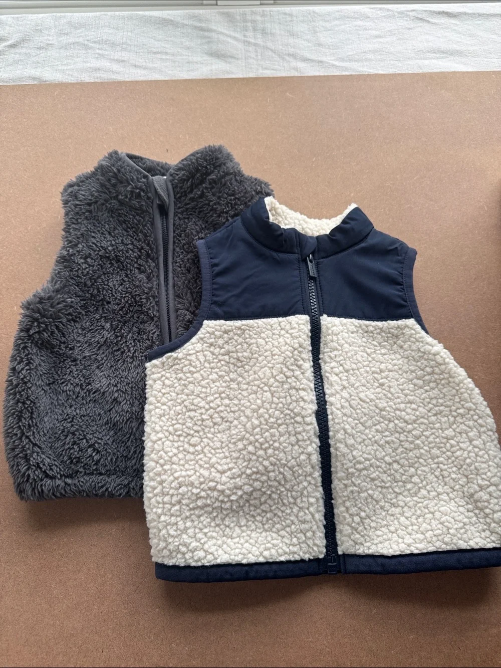 (2) Old Navy 12-18M - Kids Sherpa Vests- Navy and Cream + Grey. Smoke free home